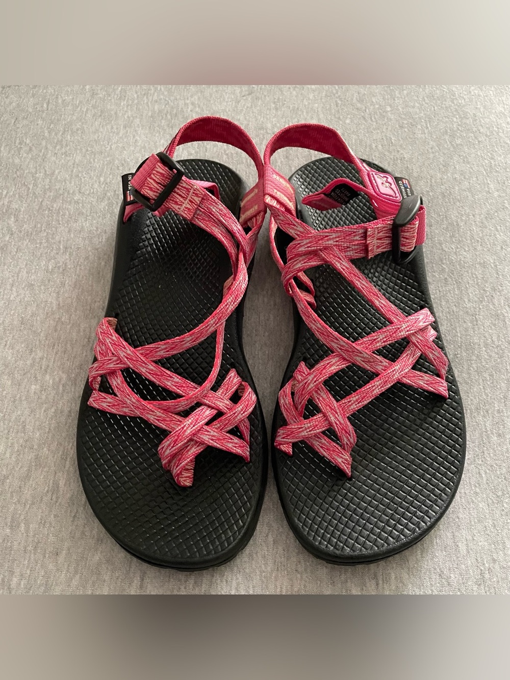Chaco Women's Size 9 Pink & Black Sandal with Pink/White Straps NEW no box